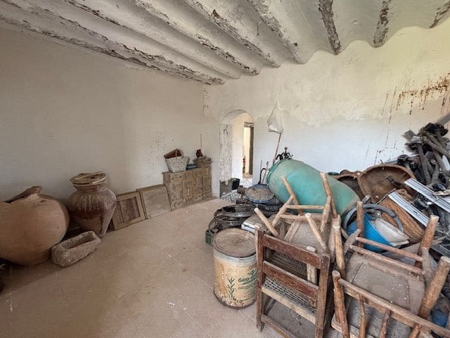 Finca/Herregård til salgs i Calabardina - € 50 000 (Ref: 9790286)