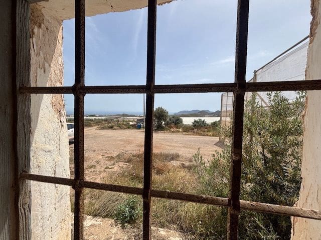 Finca/Herregård til salgs i Calabardina - € 50 000 (Ref: 9790286)