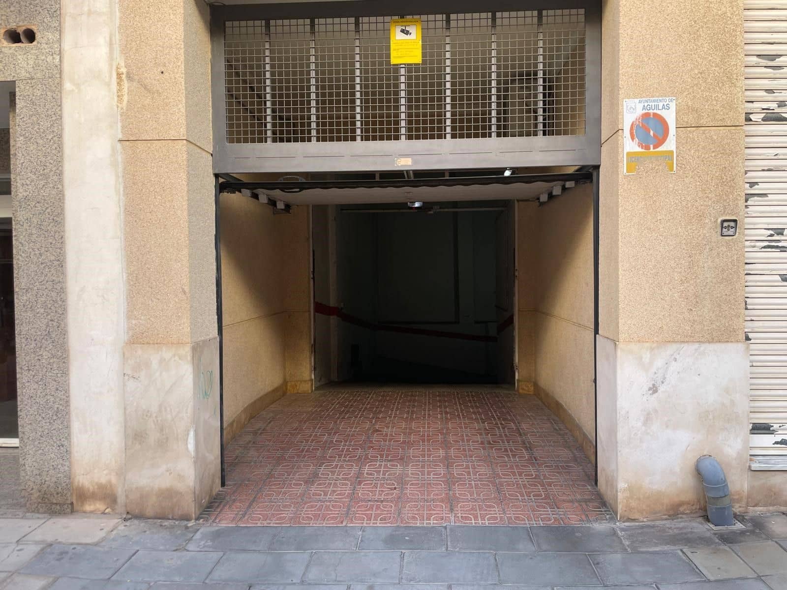 Garage for sale in Aguilas - € 12,500 (Ref: 9796575)
