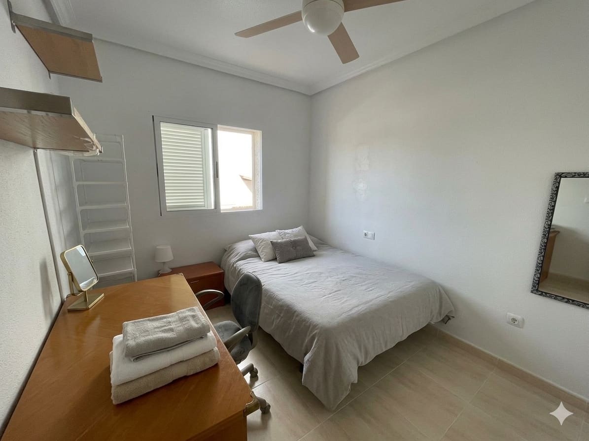Piso de 3 habitaciones en Aguilas en venta con piscina garaje - 195.000 € (Ref: 9835247)