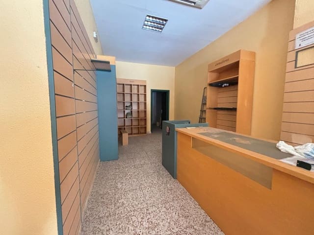 Comercial para venda em Casco Antiguo, Aguilas - 45 000 € (Ref: 9849032)
