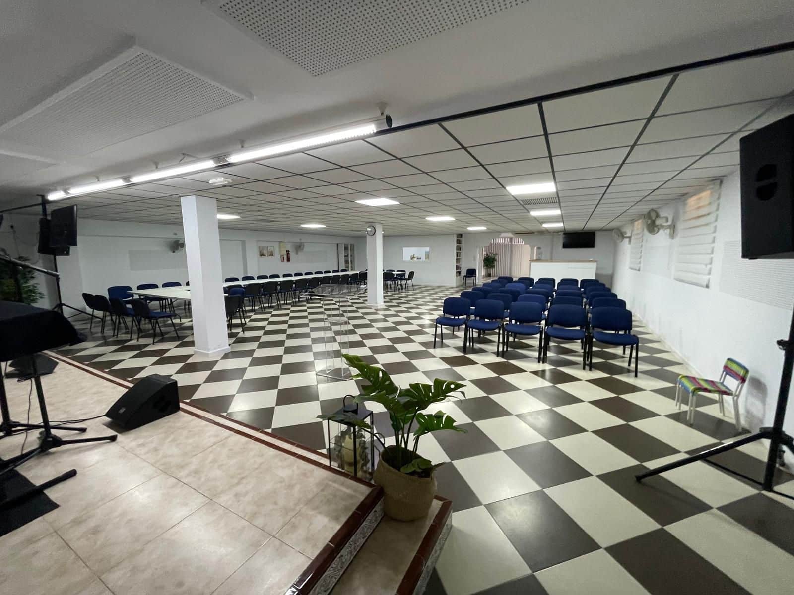 Commercial for sale in Aguilas - € 180,000 (Ref: 9849033)
