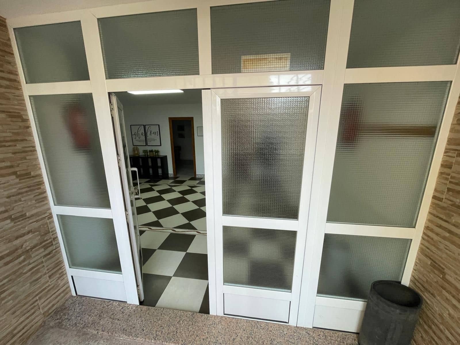 Commercial for sale in Aguilas - € 180,000 (Ref: 9849033)