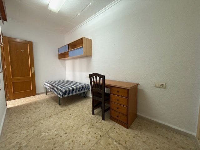4 bedroom Flat for sale in Aguilas - € 135,000 (Ref: 9877926)