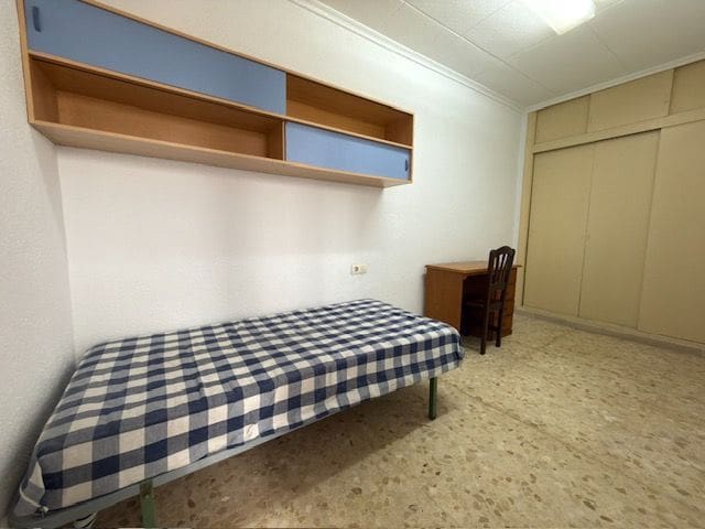 4 bedroom Flat for sale in Aguilas - € 135,000 (Ref: 9877926)