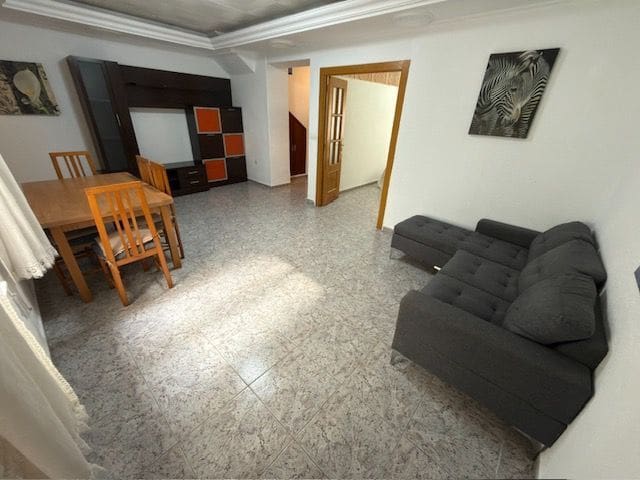 4 bedroom Flat for sale in Aguilas - € 135,000 (Ref: 9877926)