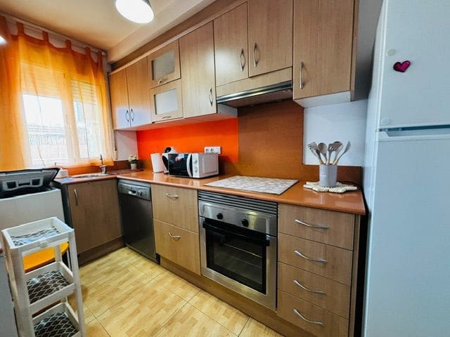 2 soverom Leilighet til leie i Aguilas - € 1 500 (Ref: 9877927)