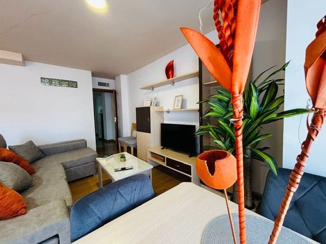 2 soverom Leilighet til leie i Aguilas - € 1 500 (Ref: 9877927)