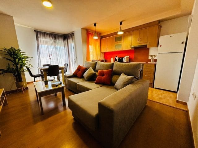 2 soverom Leilighet til leie i Aguilas - € 1 500 (Ref: 9877927)