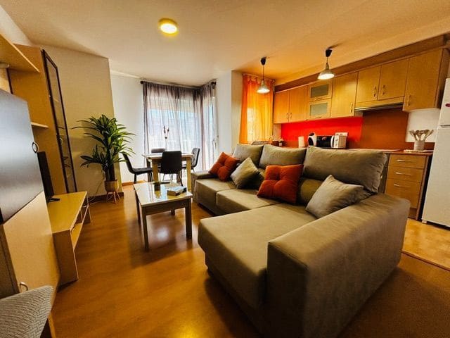 2 soverom Leilighet til leie i Aguilas - € 1 500 (Ref: 9877927)