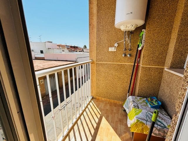 2 soverom Leilighet til leie i Aguilas - € 1 500 (Ref: 9877927)
