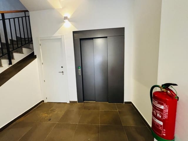3 sovrum Lägenhet till salu i Casco Antiguo, Aguilas - 108 000 € (Ref: 9895781)