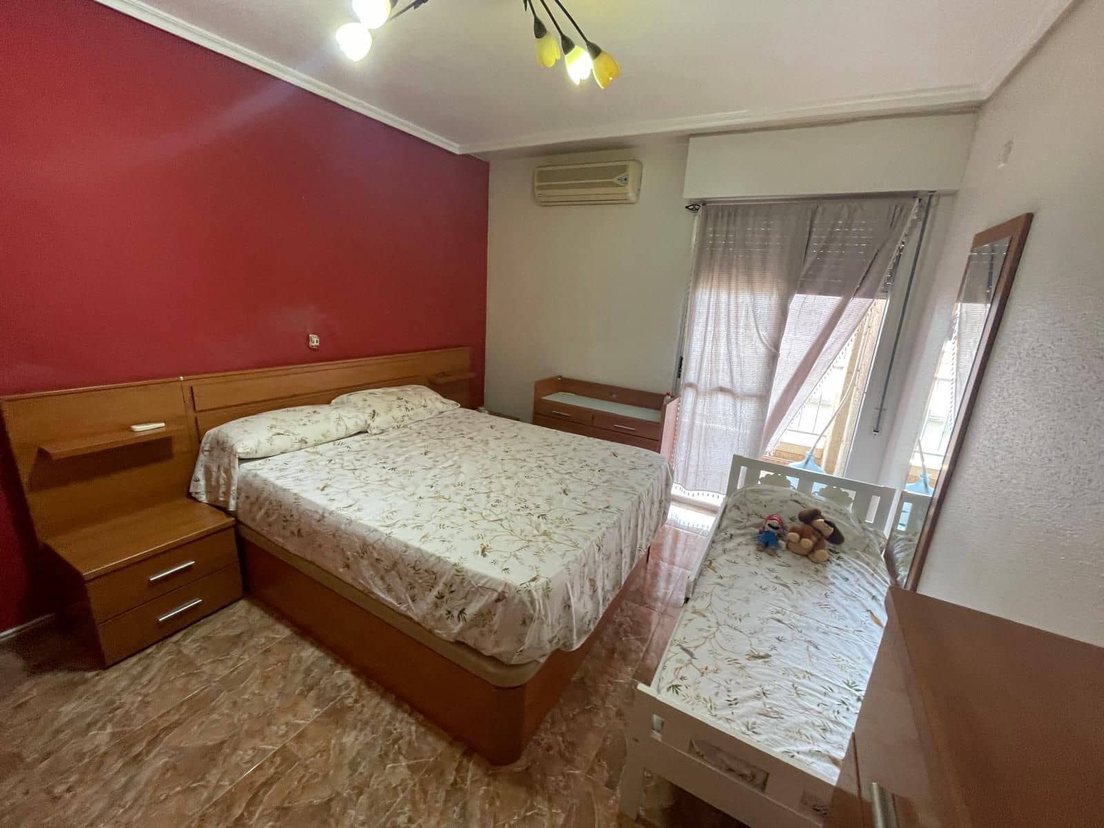 Piso de 4 habitaciones en Aguilas en venta - 134.900 € (Ref: 9906829)