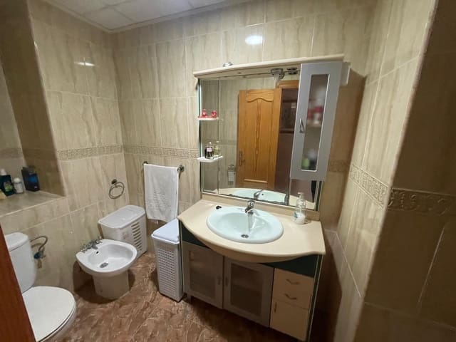 Piso de 4 habitaciones en Casco Antiguo, Aguilas en venta - 134.900 € (Ref: 9906829)