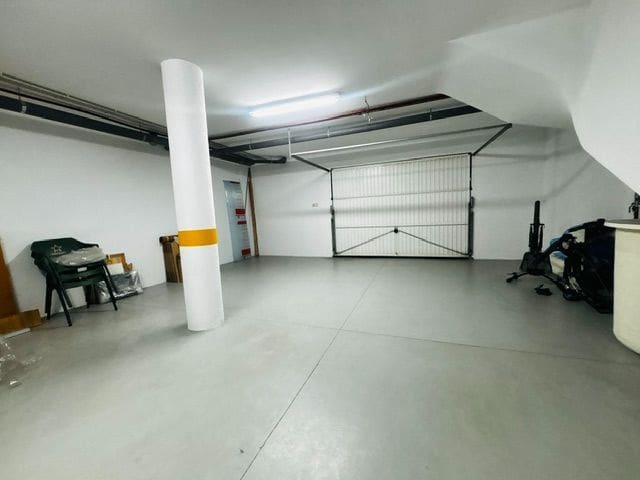4 slaapkamer Halfvrijstaande villa te koop in Aguilas met garage - € 410.000 (Ref: 9910044)