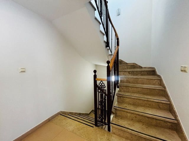 4 slaapkamer Halfvrijstaande villa te koop in Aguilas met garage - € 410.000 (Ref: 9910044)