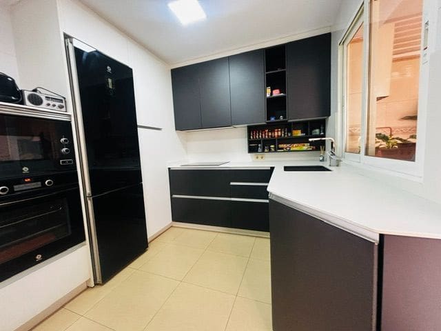 4 slaapkamer Halfvrijstaande villa te koop in Aguilas met garage - € 410.000 (Ref: 9910044)