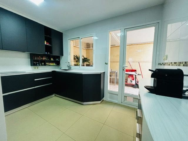4 slaapkamer Halfvrijstaande villa te koop in Aguilas met garage - € 410.000 (Ref: 9910044)