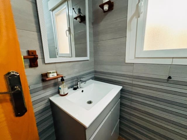 4 slaapkamer Flat te koop in Casco Antiguo, Aguilas - € 240.000 (Ref: 9964884)
