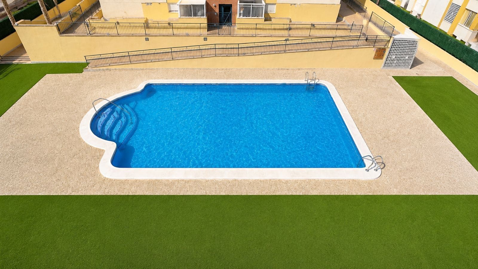 2 soveværelse Lejlighed til salg i Aguilas med swimmingpool garage - € 175.000 (Ref: 9978172)