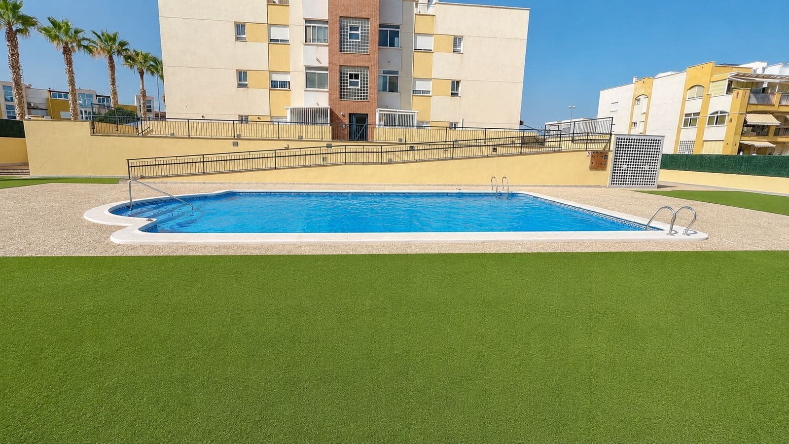 2 soveværelse Lejlighed til salg i Aguilas med swimmingpool garage - € 175.000 (Ref: 9978172)