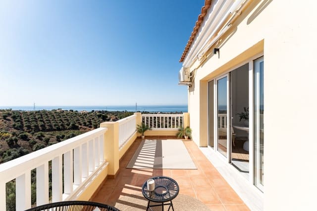 3 soveværelse Semi-Rækkehus til salg i Rincón de la Victoria - € 445.000 (Ref: 9108025)