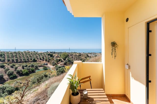 3 soveværelse Semi-Rækkehus til salg i Rincón de la Victoria - € 445.000 (Ref: 9108025)