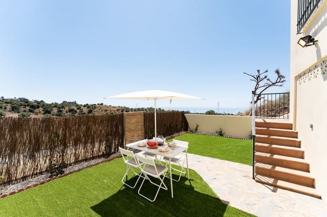 3 soveværelse Semi-Rækkehus til salg i Rincón de la Victoria - € 445.000 (Ref: 9108025)