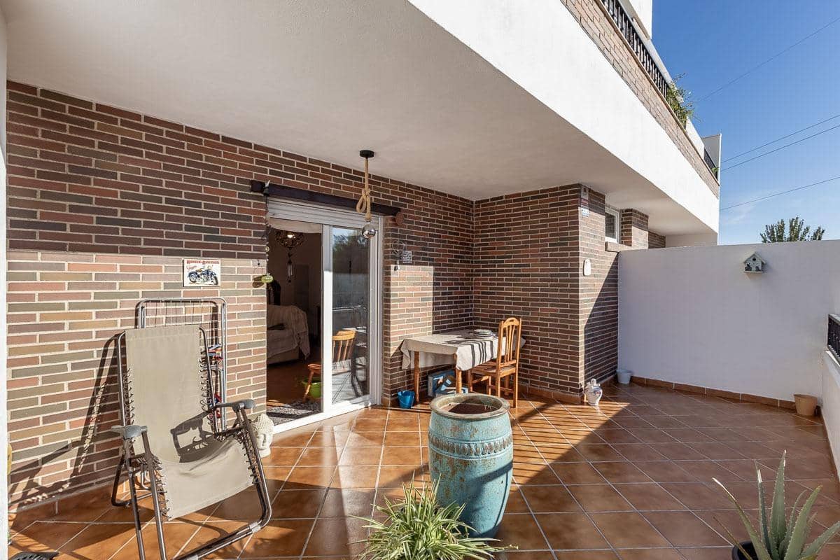 2 bedroom Apartment for sale in Las Gabias with garage - € 174,000 (Ref: 10011194)