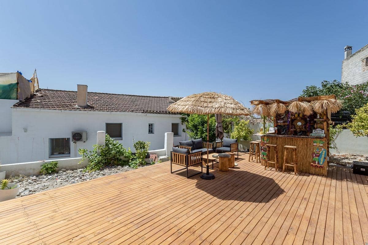 5 camera da letto Villa in vendita in Moclin con garage - 135.000 € (Rif: 10013065)