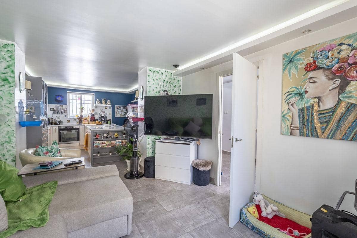 5 camera da letto Villa in vendita in Moclin con garage - 135.000 € (Rif: 10013065)