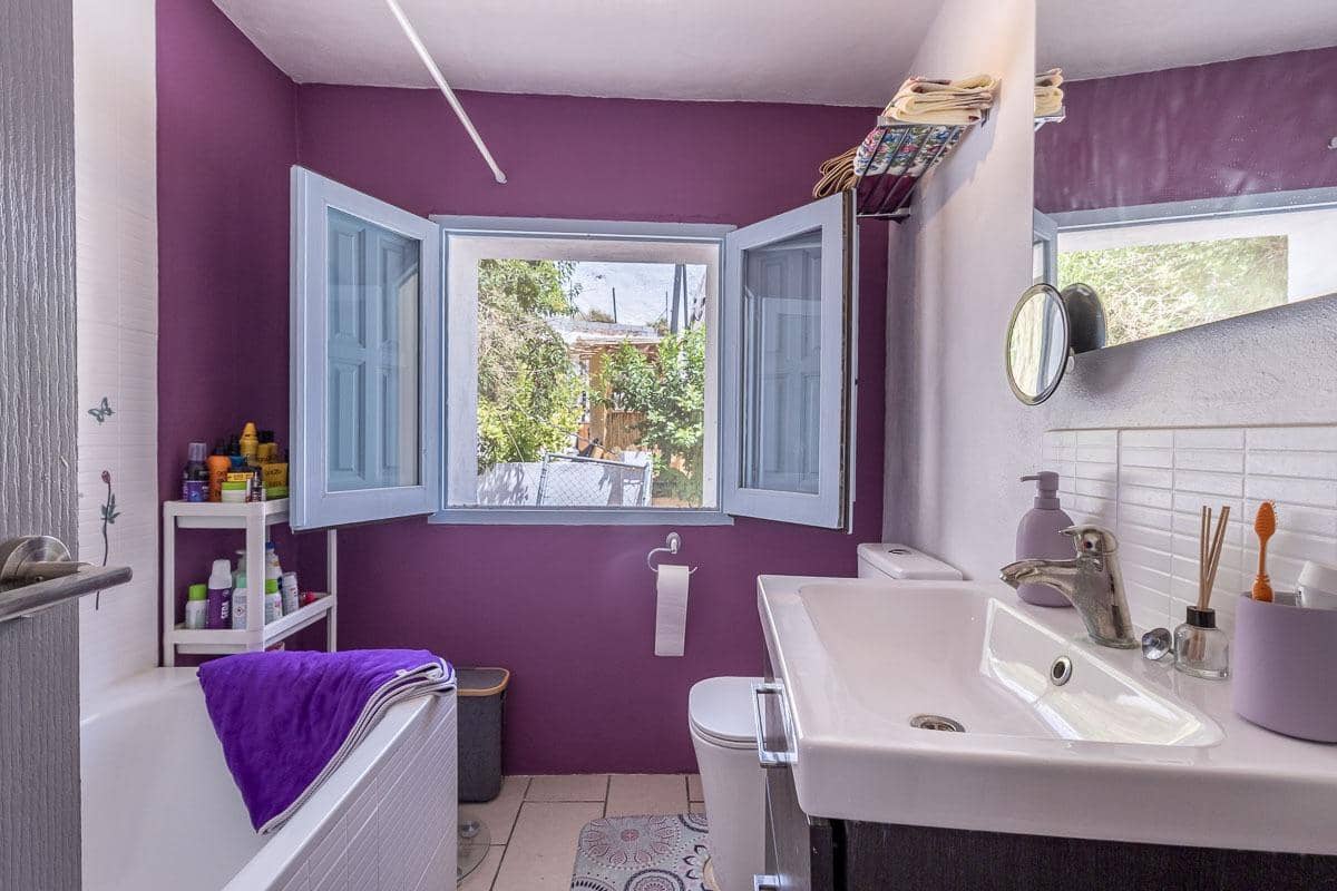 5 camera da letto Villa in vendita in Moclin con garage - 135.000 € (Rif: 10013065)
