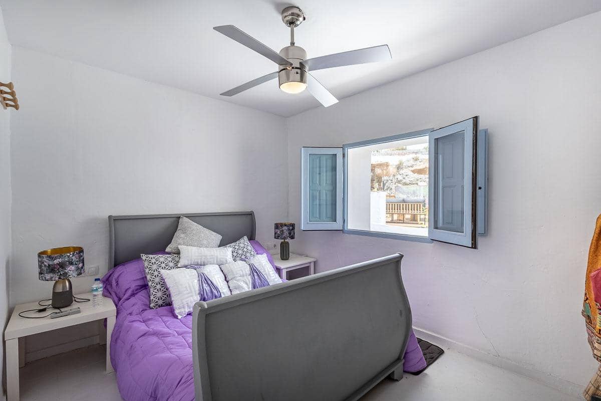 5 camera da letto Villa in vendita in Moclin con garage - 135.000 € (Rif: 10013065)