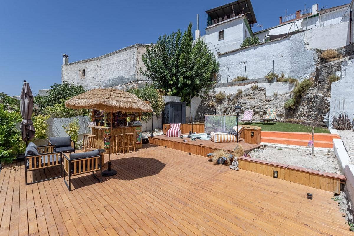 5 camera da letto Villa in vendita in Moclin con garage - 135.000 € (Rif: 10013065)