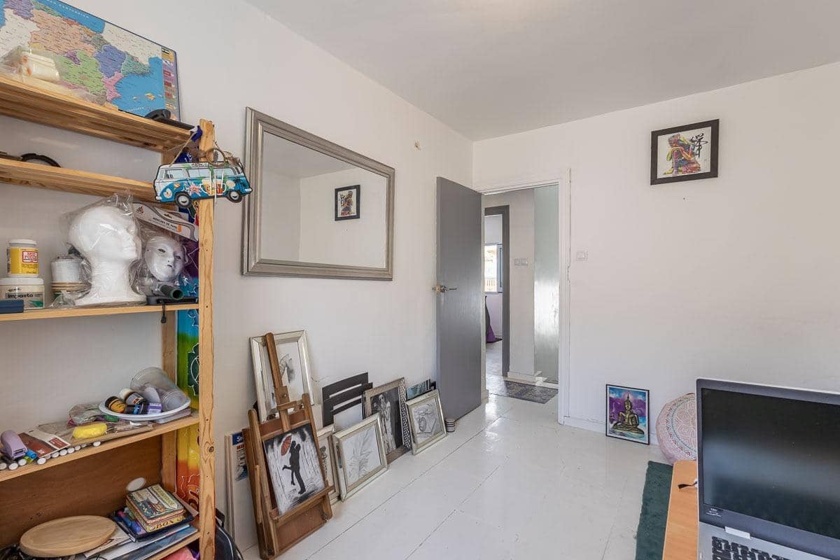 5 camera da letto Villa in vendita in Moclin con garage - 135.000 € (Rif: 10013065)