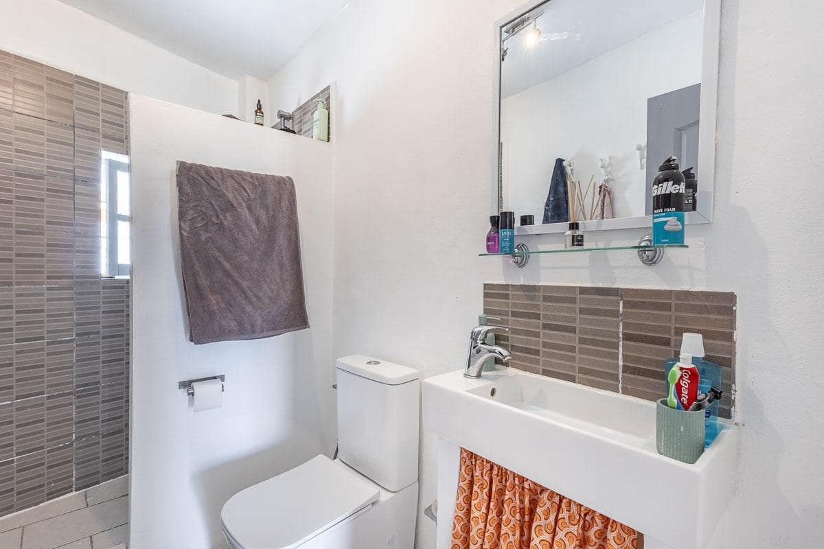 5 camera da letto Villa in vendita in Moclin con garage - 135.000 € (Rif: 10013065)