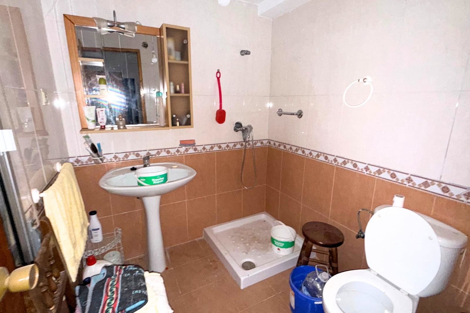 6 bedroom Villa for sale in Arenas del Rey - € 85,000 (Ref: 10013066)
