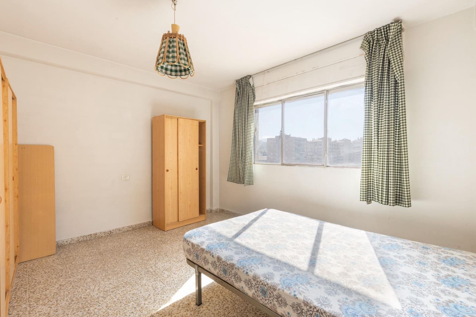 4 makuuhuone Huoneisto myytävänä paikassa Granada kaupunki - 155 000 € (Ref: 10022204)