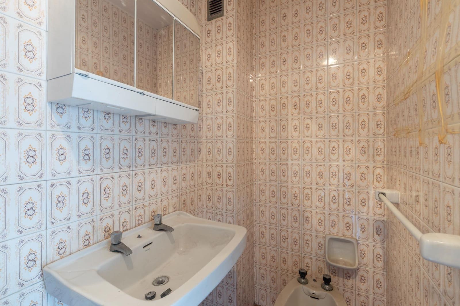 4 makuuhuone Huoneisto myytävänä paikassa Granada kaupunki - 155 000 € (Ref: 10022204)