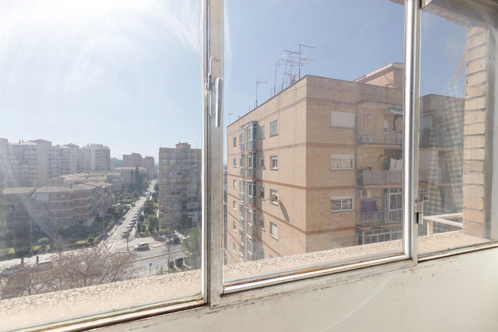4 bedroom Apartment for sale in Granada city - € 155,000 (Ref: 10022204)
