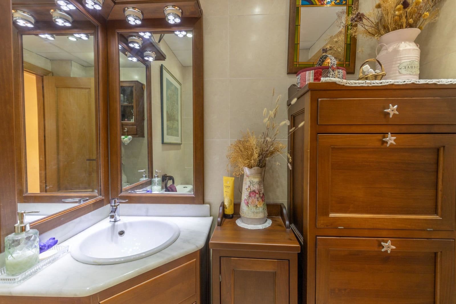 3 Zimmer Reihenhaus zu verkaufen in Granada Stadt mit Garage - 479.000 € (Ref: 10023797)