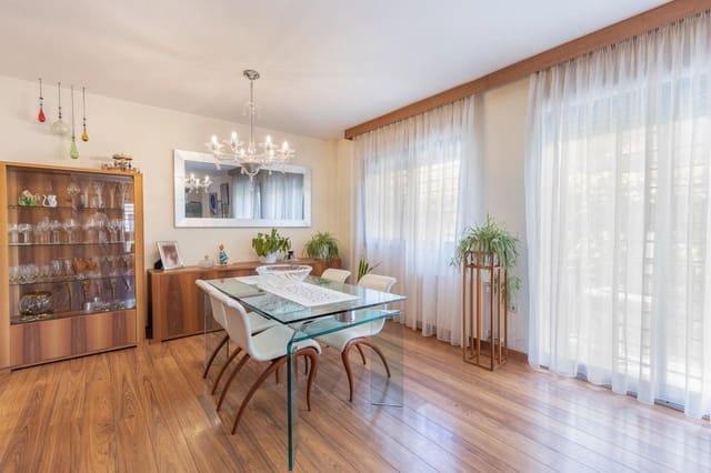 3 Zimmer Reihenhaus zu verkaufen in Centro - Sagrario, Granada Stadt mit Garage - 479.000 € (Ref: 10023797)