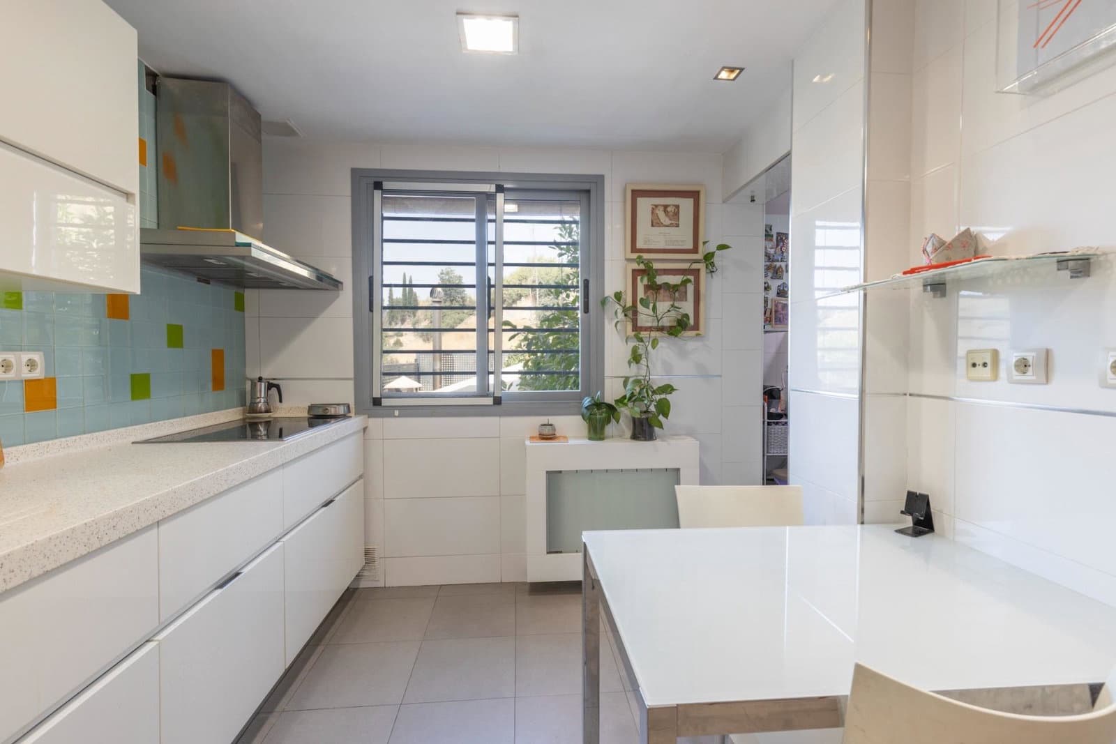 3 Zimmer Reihenhaus zu verkaufen in Granada Stadt mit Garage - 479.000 € (Ref: 10023797)