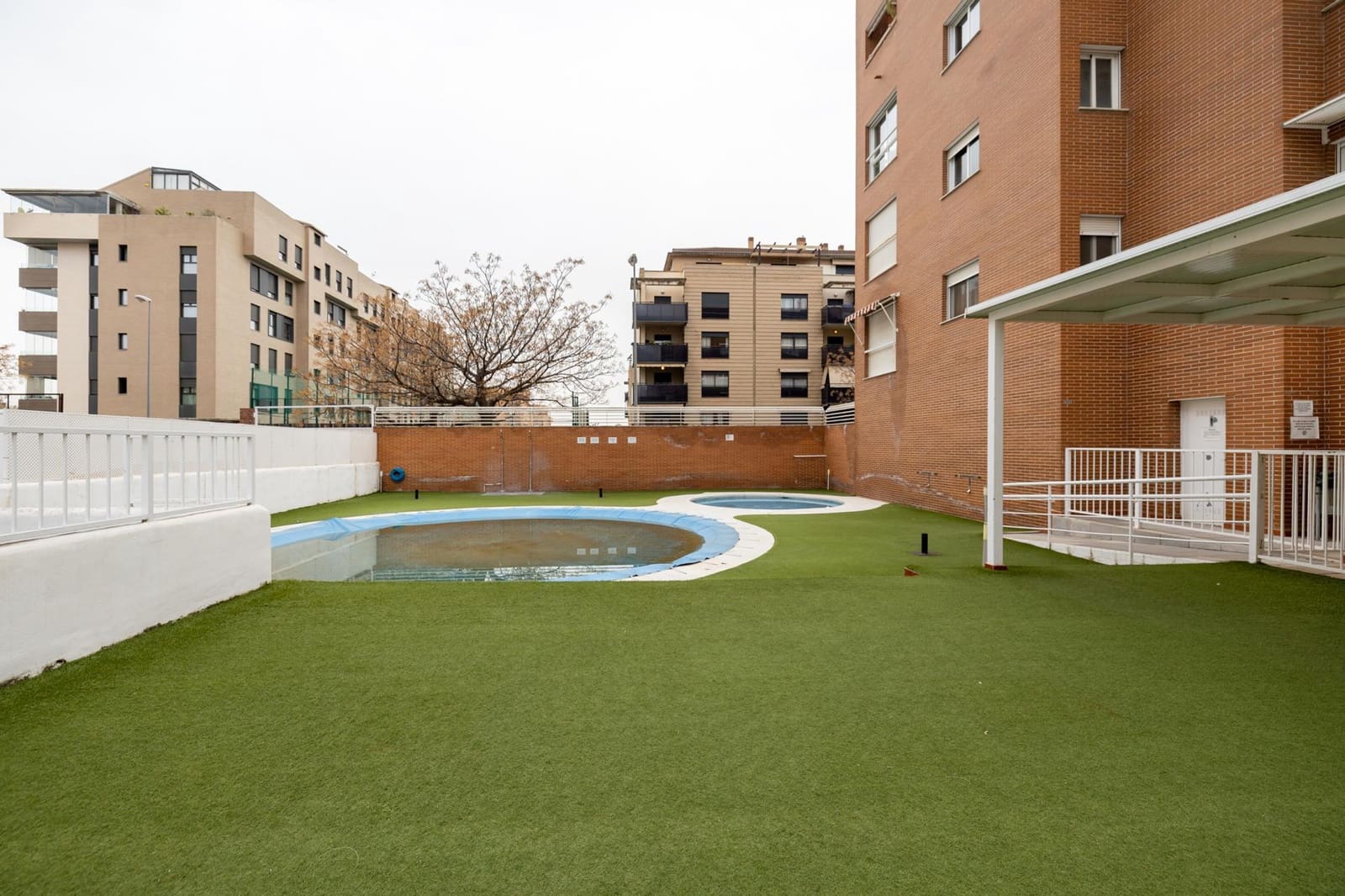 2 chambre Appartement à vendre à Grenade ville avec piscine garage - 289 990 € (Ref: 10023799)