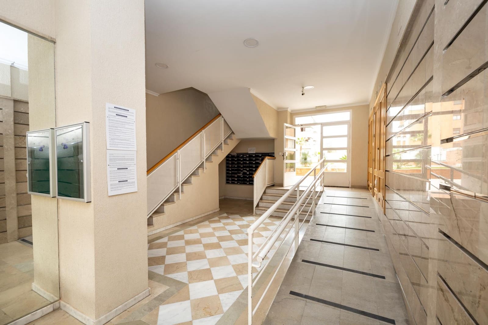 2 chambre Appartement à vendre à Grenade ville avec piscine garage - 289 990 € (Ref: 10023799)