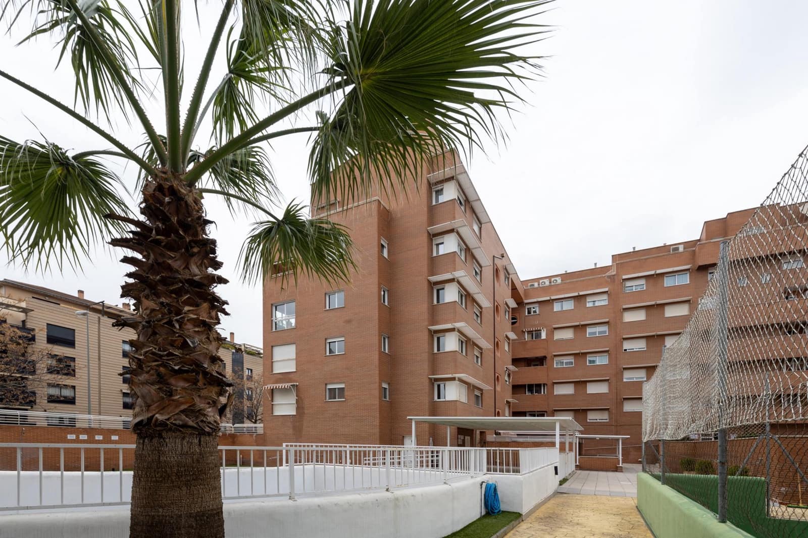 2 chambre Appartement à vendre à Grenade ville avec piscine garage - 289 990 € (Ref: 10023799)