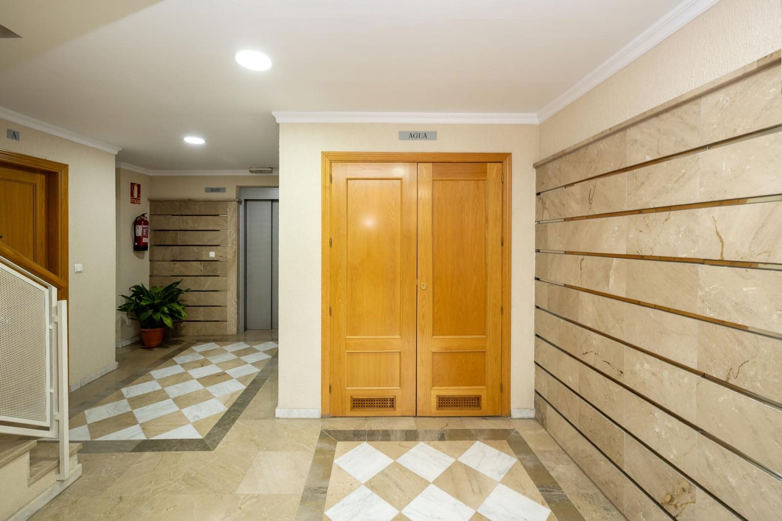 2 chambre Appartement à vendre à Grenade ville avec piscine garage - 289 990 € (Ref: 10023799)