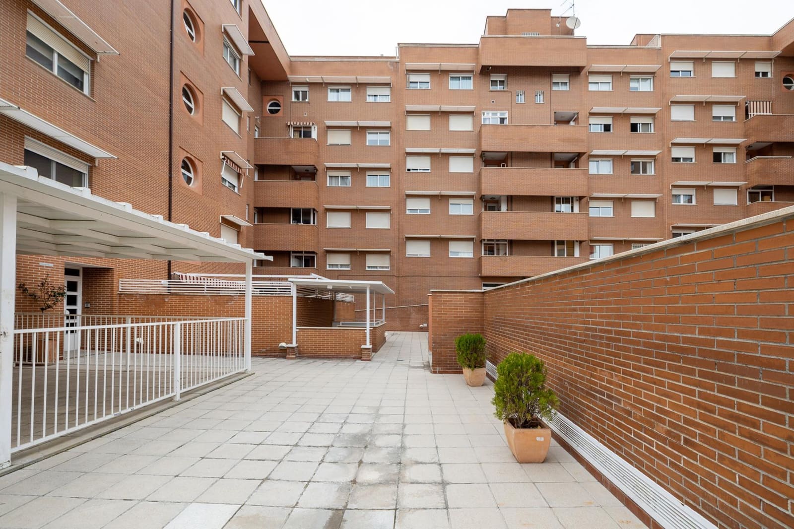 2 chambre Appartement à vendre à Grenade ville avec piscine garage - 289 990 € (Ref: 10023799)