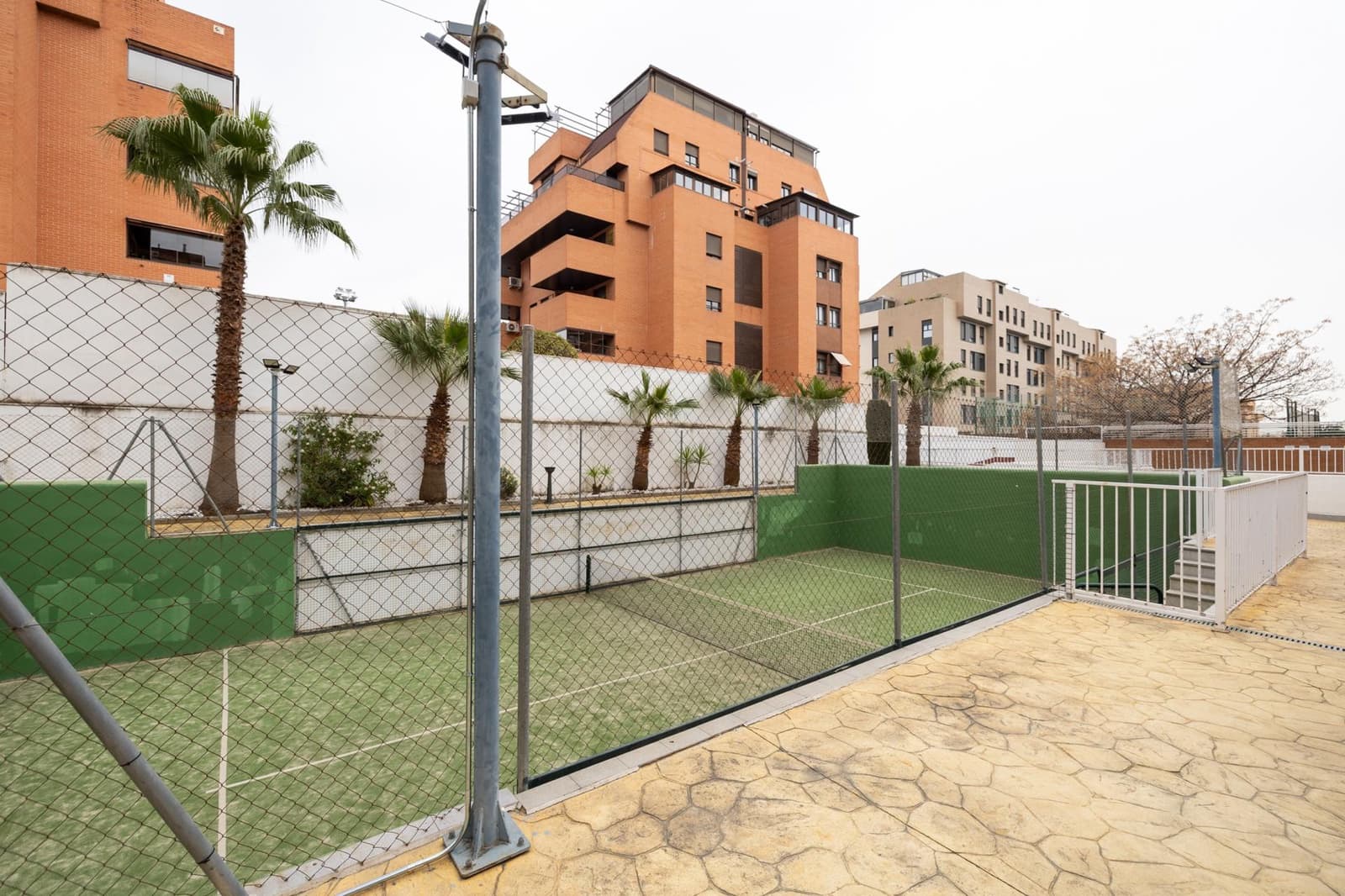 2 chambre Appartement à vendre à Grenade ville avec piscine garage - 289 990 € (Ref: 10023799)