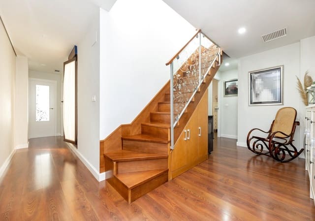 3 sypialnia Apartament na sprzedaż w Albolote z garażem - 259 000 € (Ref: 10027852)
